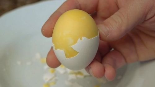 The Coolest Egg Trick We've Seen