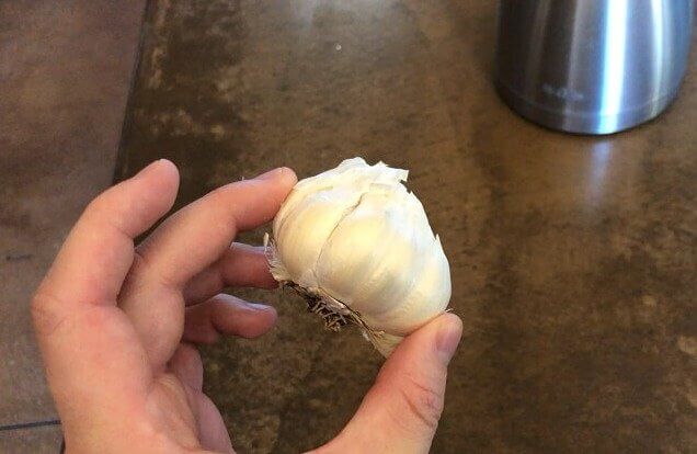 Put Your Garlic in the Microwave to Peel It Easily