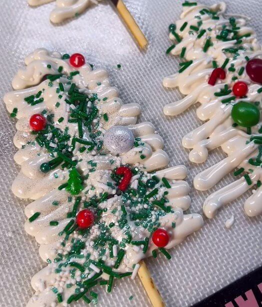 Make Your Own Chocolate Christmas Trees