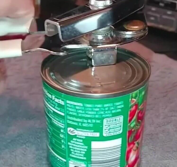 Use a Magnet to Easily Open a Can Without Any Cuts to Your Fingers