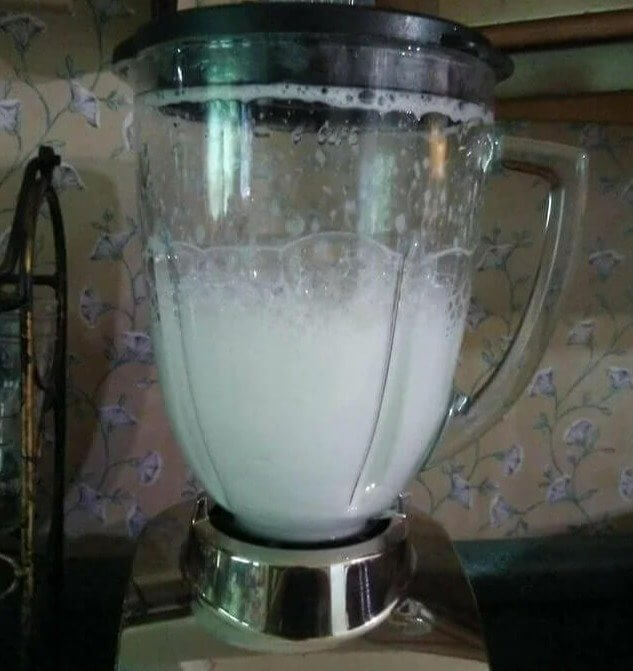 Clean a Blender by Blending Warm Water and Dish Soap