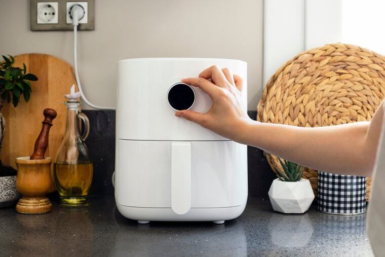 You Shouldn't Place Your Air Fryer in a Kitchen Corner or Crowded Between Other Appliances