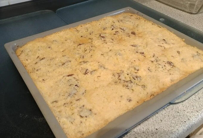 Make a Cookie Cake at Home With This Easy Trick