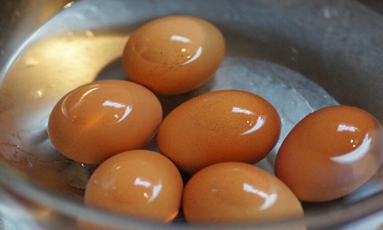 Effortless Peeling With Baking Soda Boiled Eggs