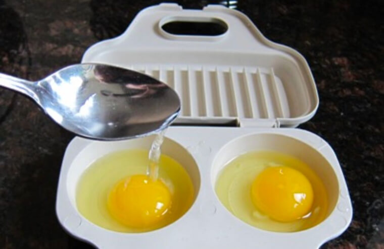 Poached Eggs Can Be Made In The Microwave